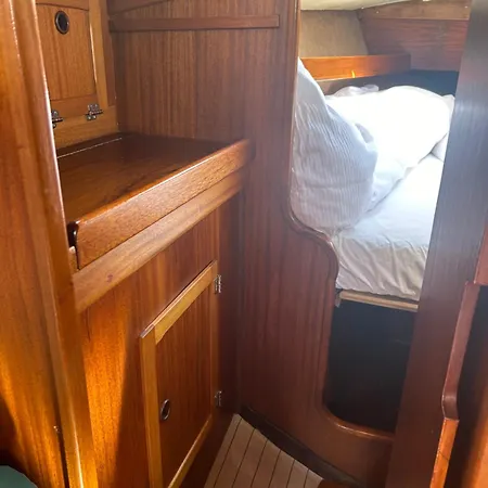 Segelboot Cala Del Forte ספינת מלון *