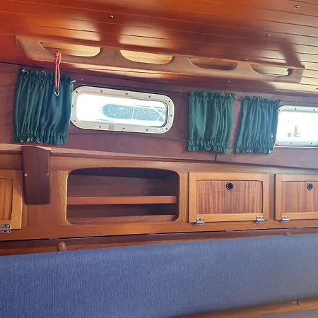 Segelboot Cala Del فنتيميليا